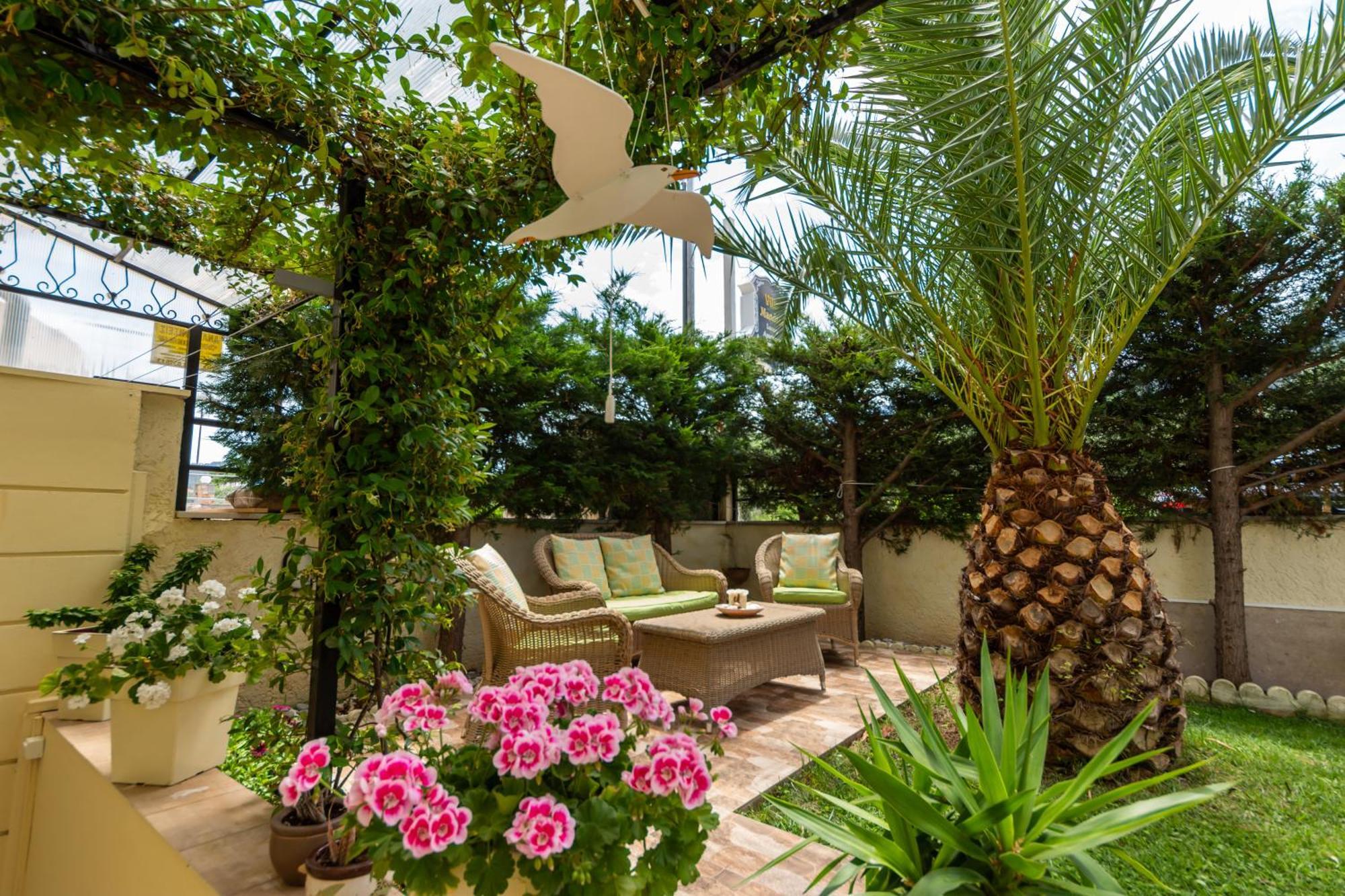 Mandani Villa Luxury Apartments لايميناس المظهر الخارجي الصورة