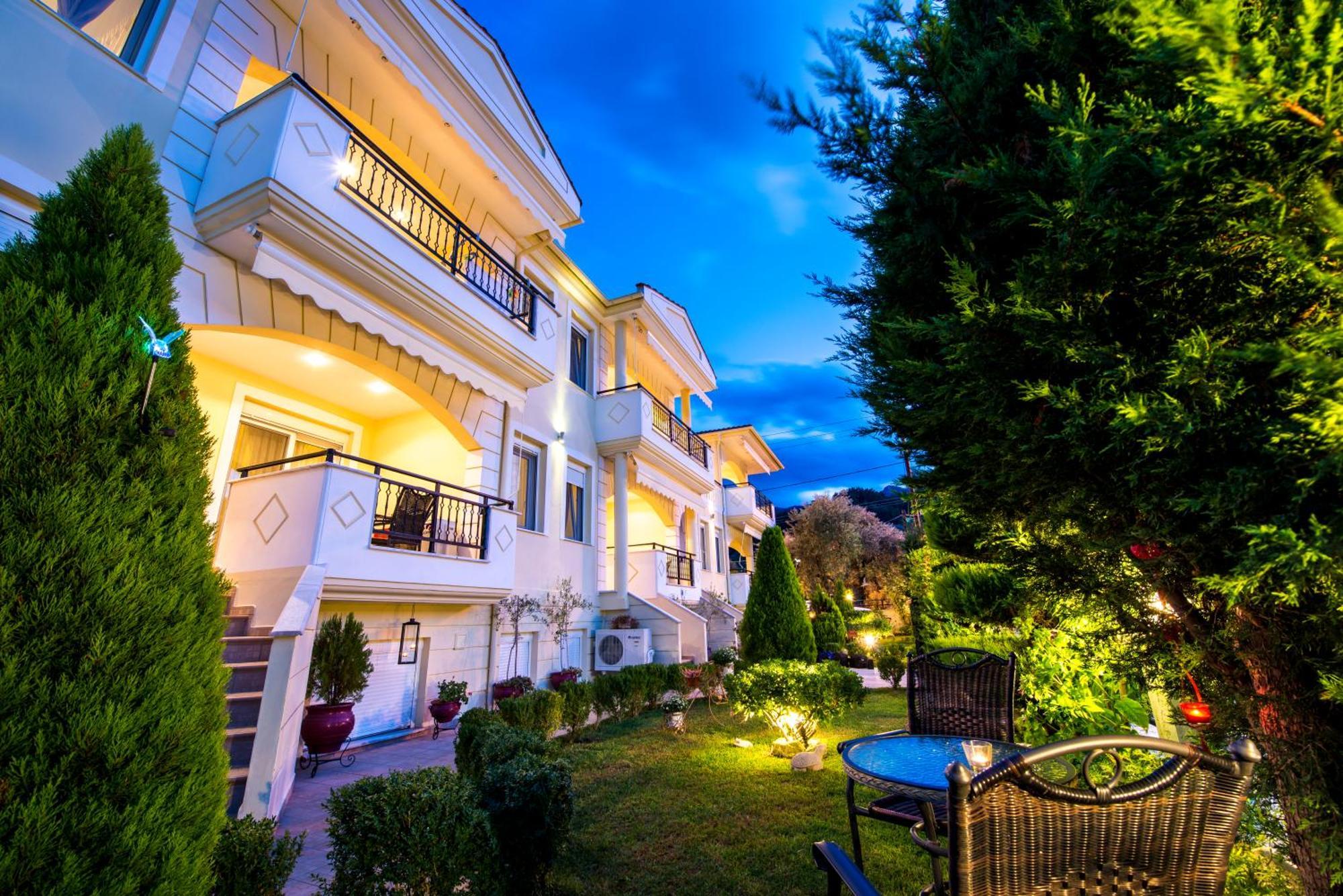 Mandani Villa Luxury Apartments لايميناس المظهر الخارجي الصورة