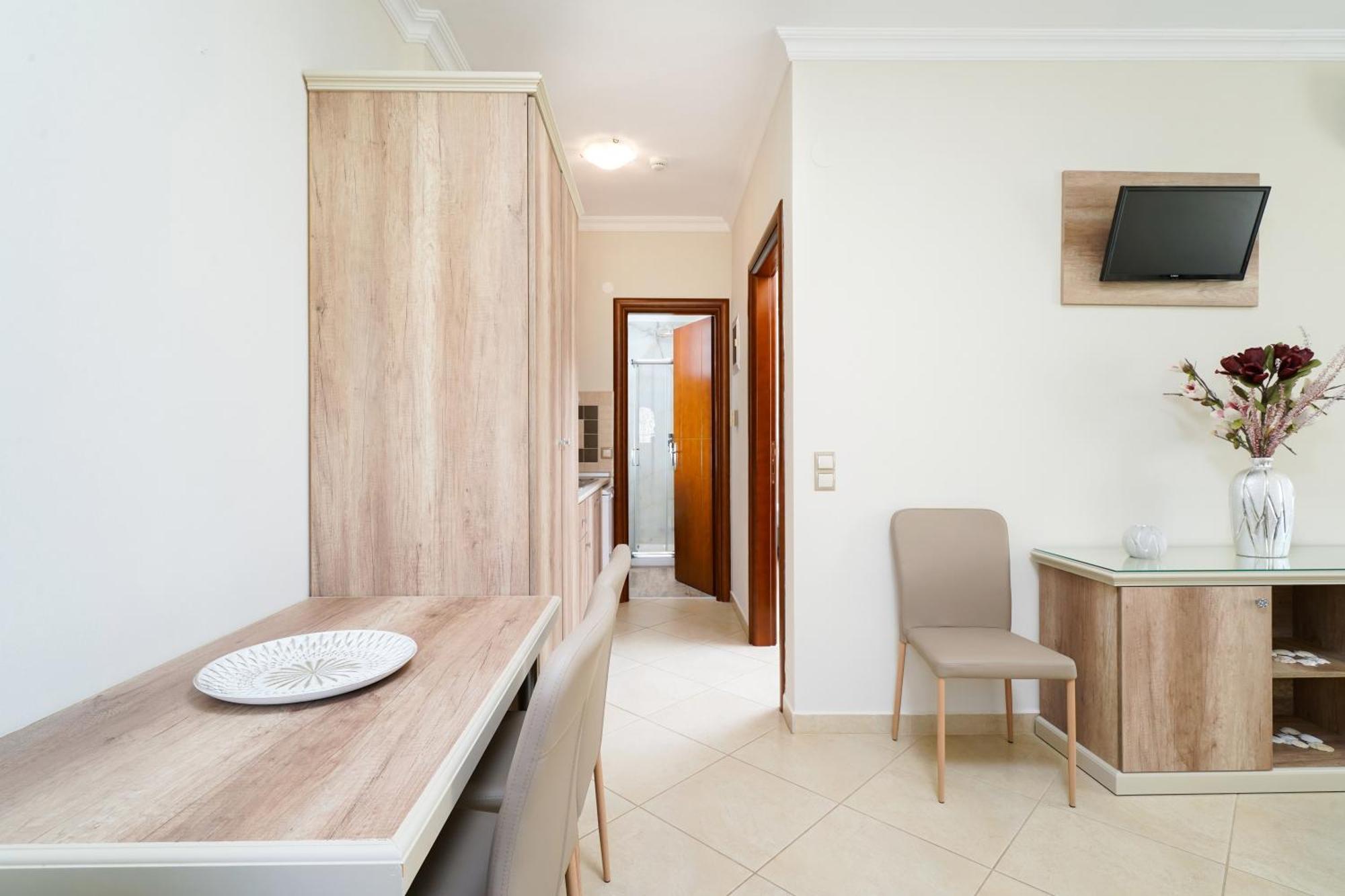 Mandani Villa Luxury Apartments لايميناس المظهر الخارجي الصورة